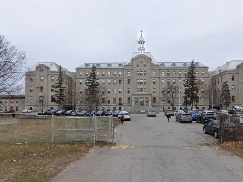École secondaire Mont-de-La Salle (1)